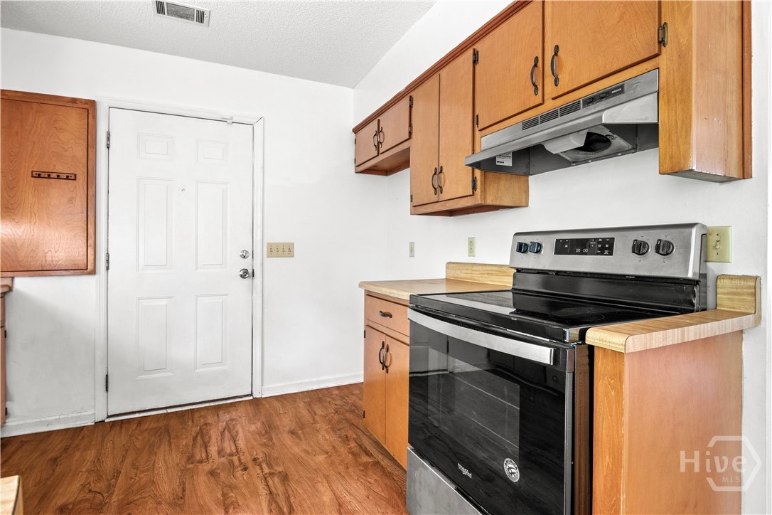 85 Waters Avenue Property Photo 5