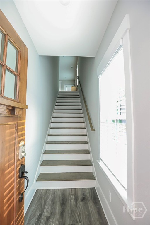417 W 32nd Street Property Photo 5