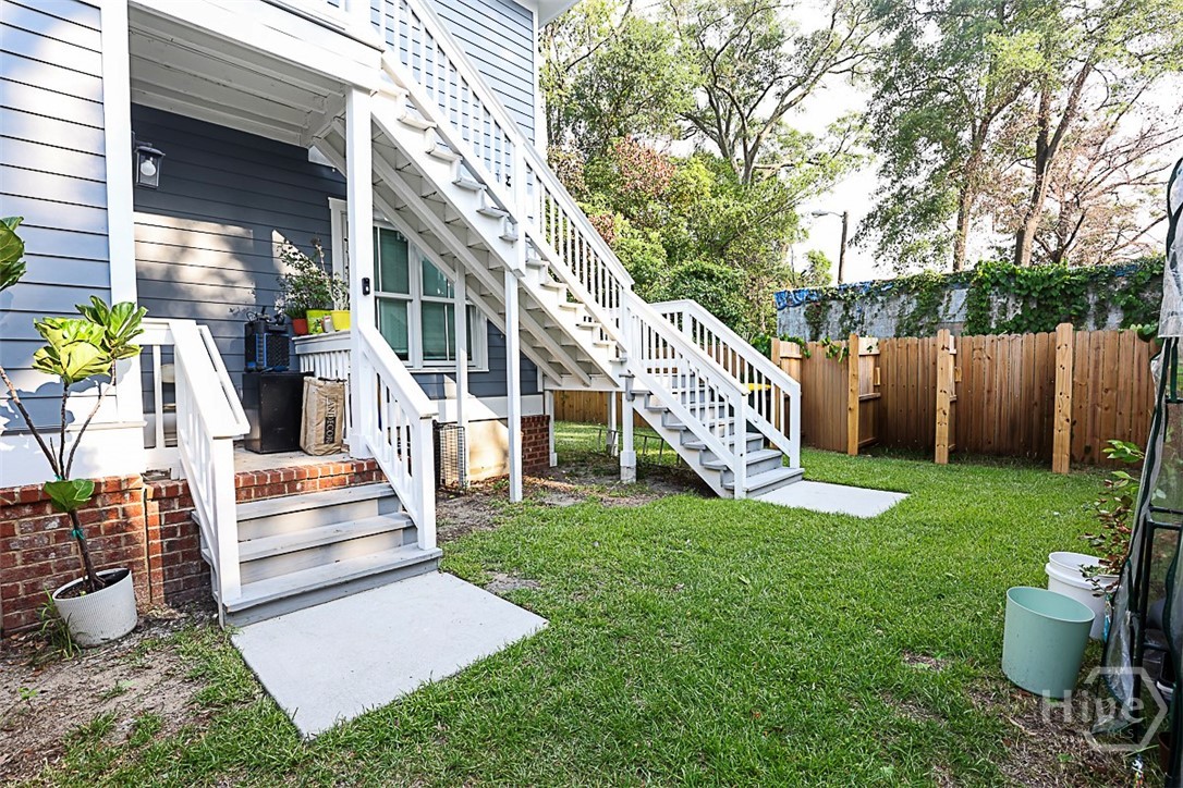 417 W 32nd Street Property Photo 42