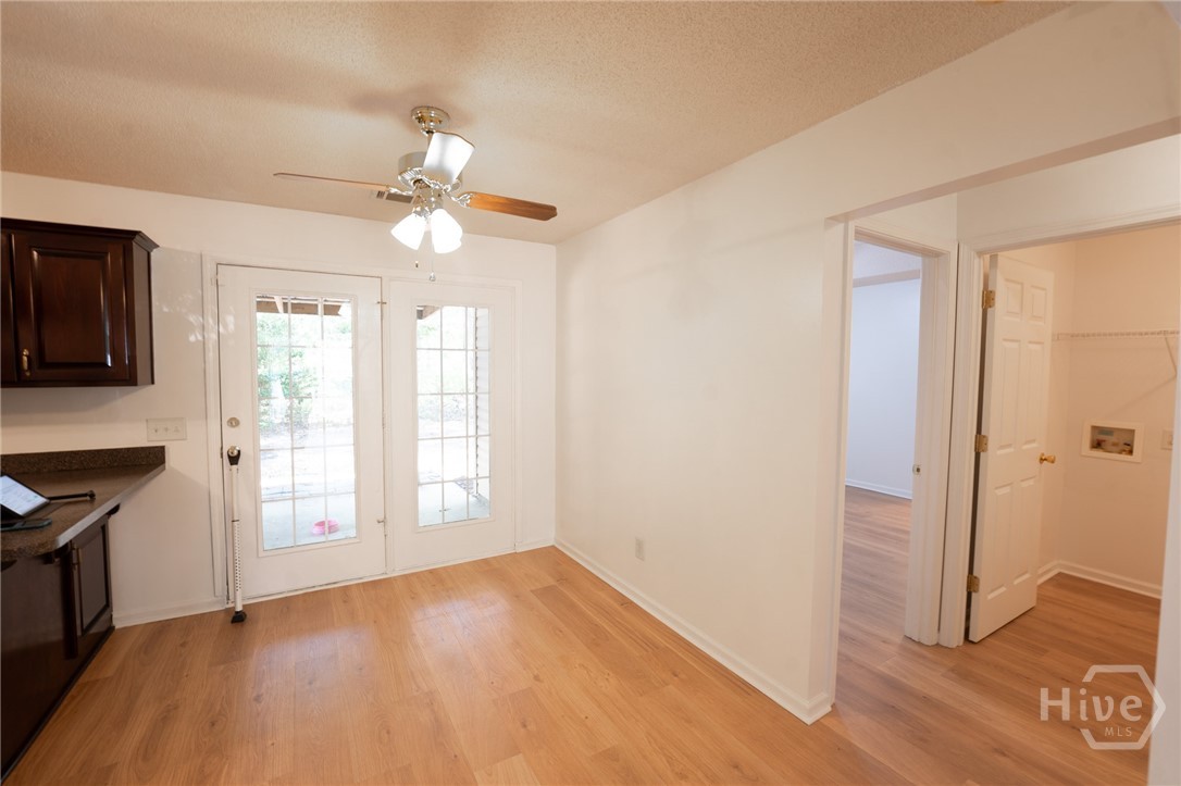 121 W Tisbury Lane Property Photo 8