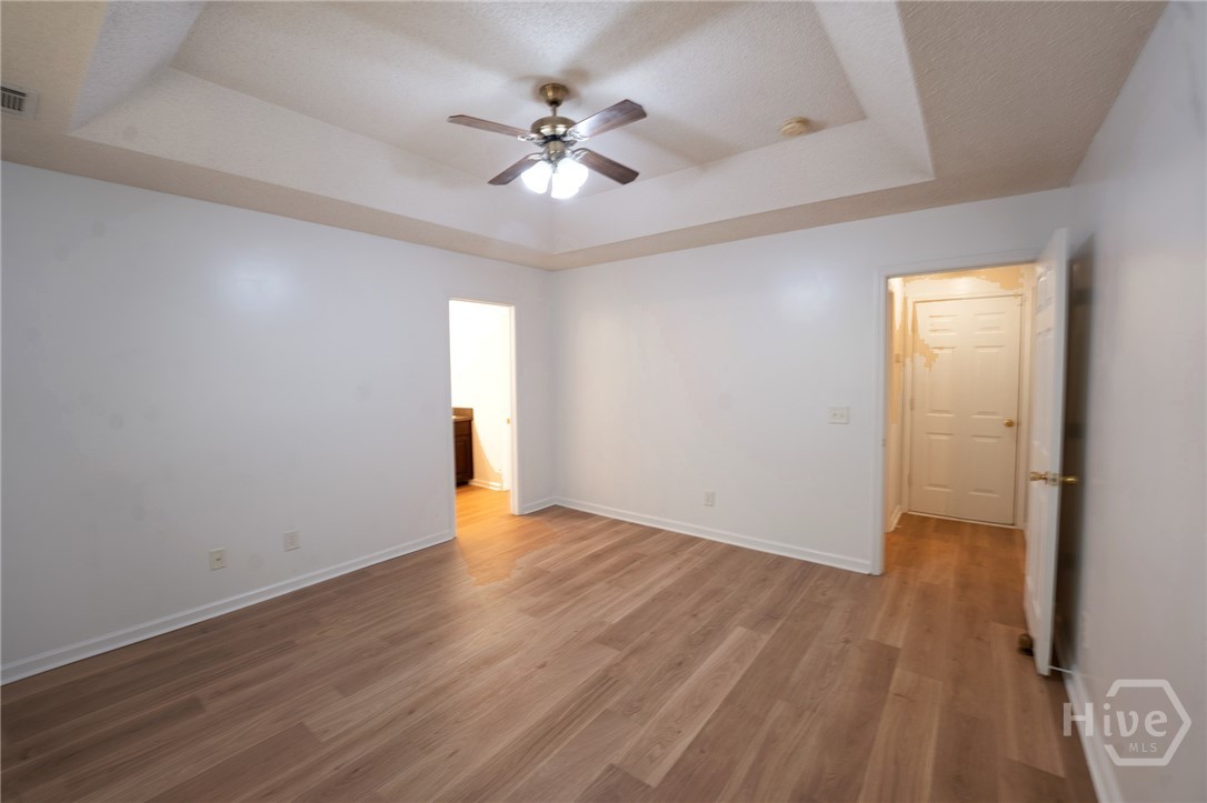 121 W Tisbury Lane Property Photo 10