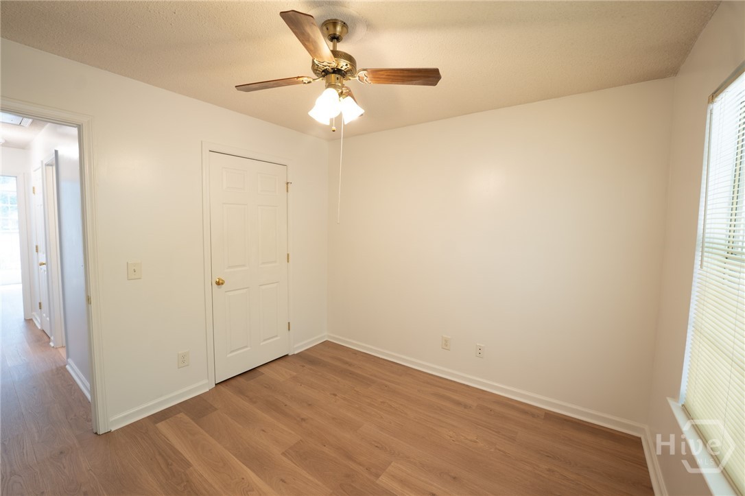 121 W Tisbury Lane Property Photo 15