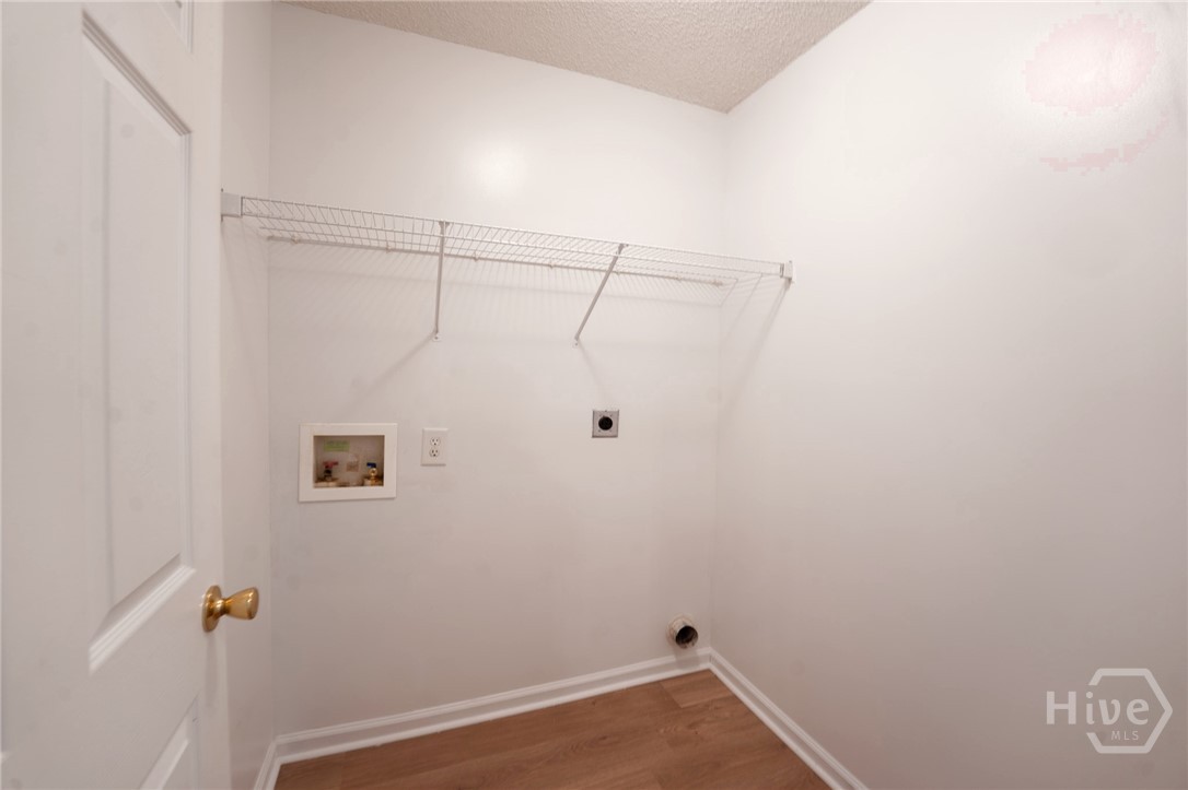 121 W Tisbury Lane Property Photo 19