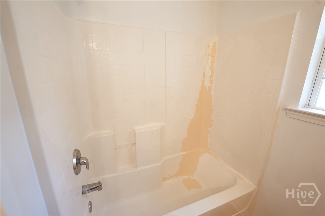 121 W Tisbury Lane Property Photo 20