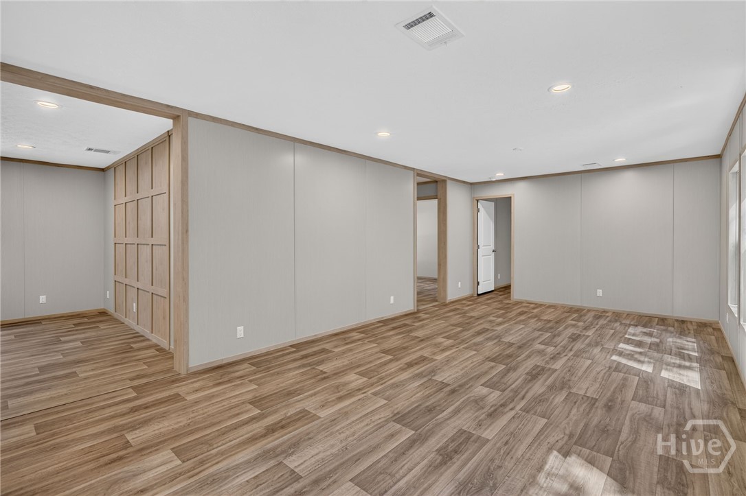 38 Jane Street Property Photo 14