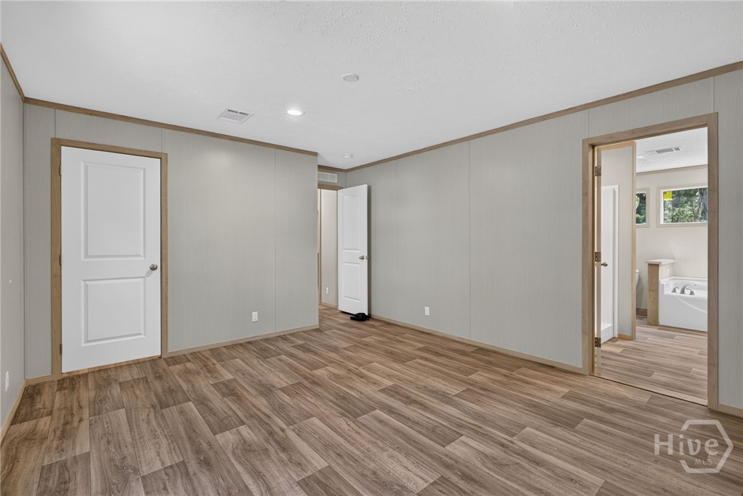 38 Jane Street Property Photo 26