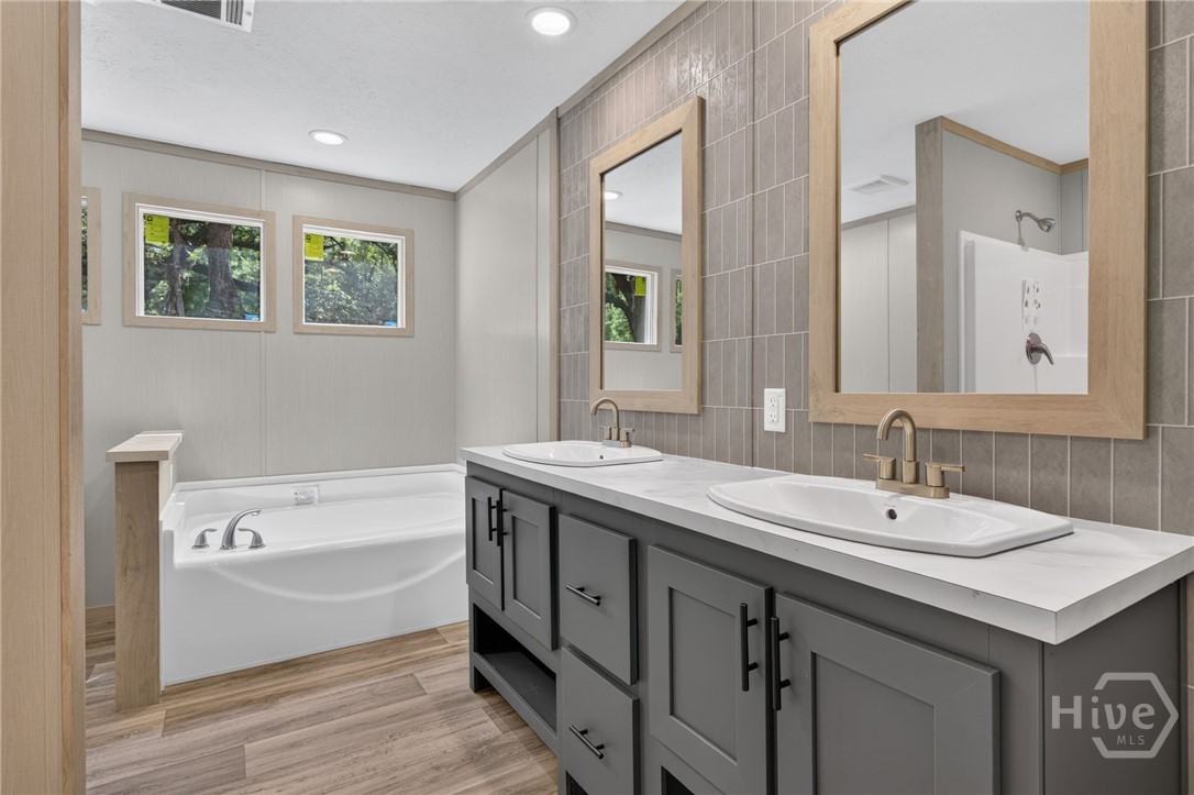 38 Jane Street Property Photo 28