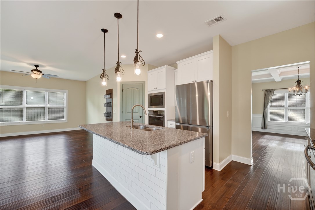 103 Cypress Loop Property Photo 16