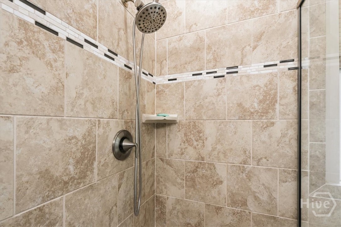128 Waverly Way Property Photo 32