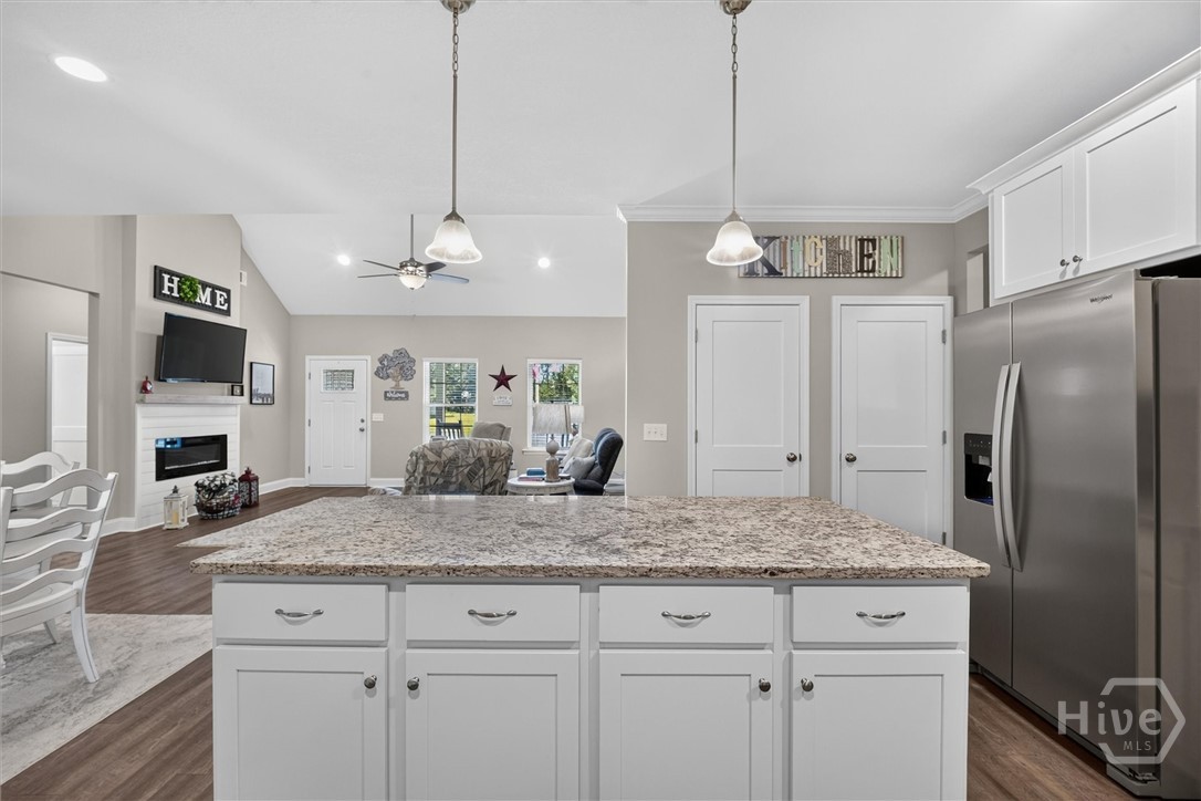 110 Cameron Oaks Drive Property Photo 16