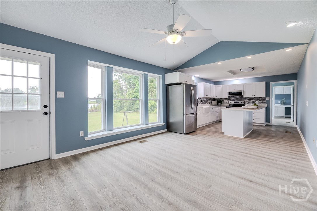 330 Lakeshore Drive Property Photo 9
