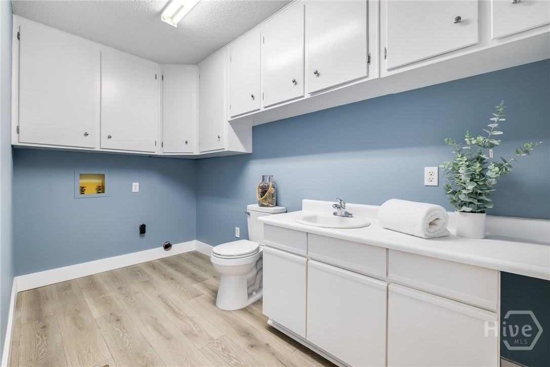 330 Lakeshore Drive Property Photo 19