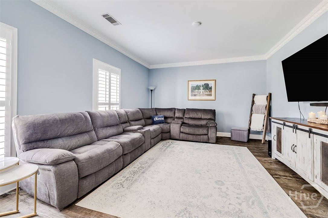 1017 Camellia Drive Property Photo 8