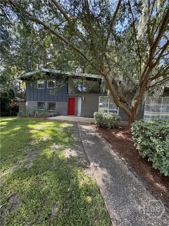 319 Windsor Road Property Photo 2