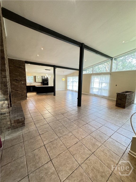 319 Windsor Road Property Photo 6