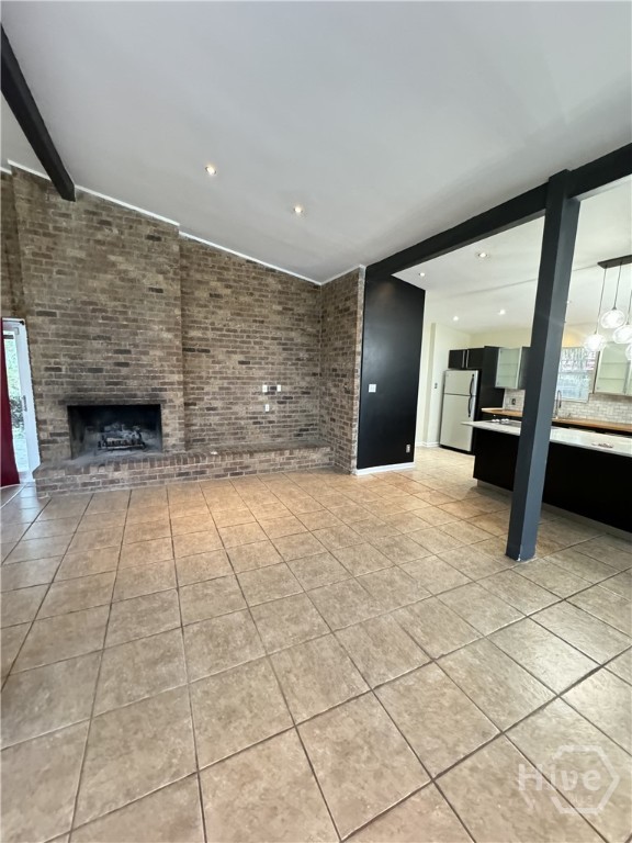 319 Windsor Road Property Photo 8