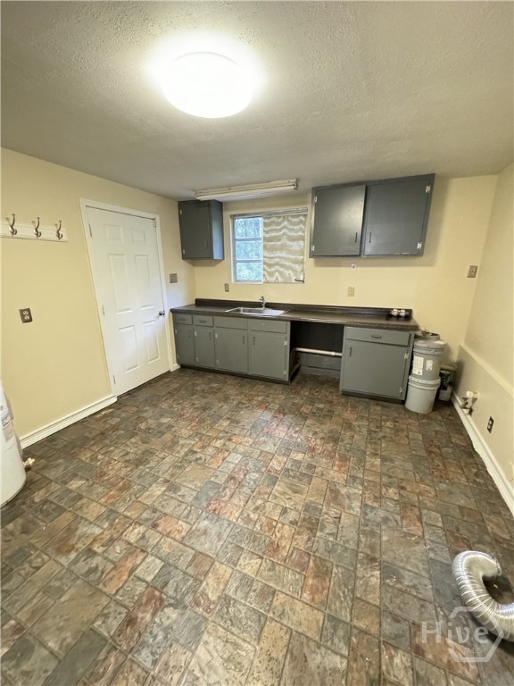 319 Windsor Road Property Photo 12