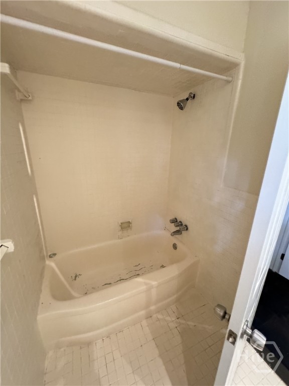 319 Windsor Road Property Photo 28