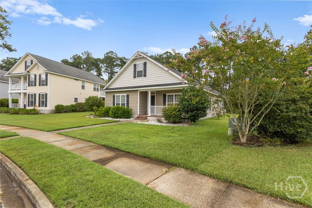 10 Arbors Circle Property Photo 2