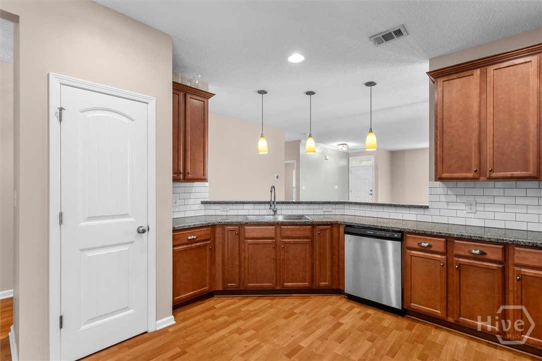 10 Arbors Circle Property Photo 17