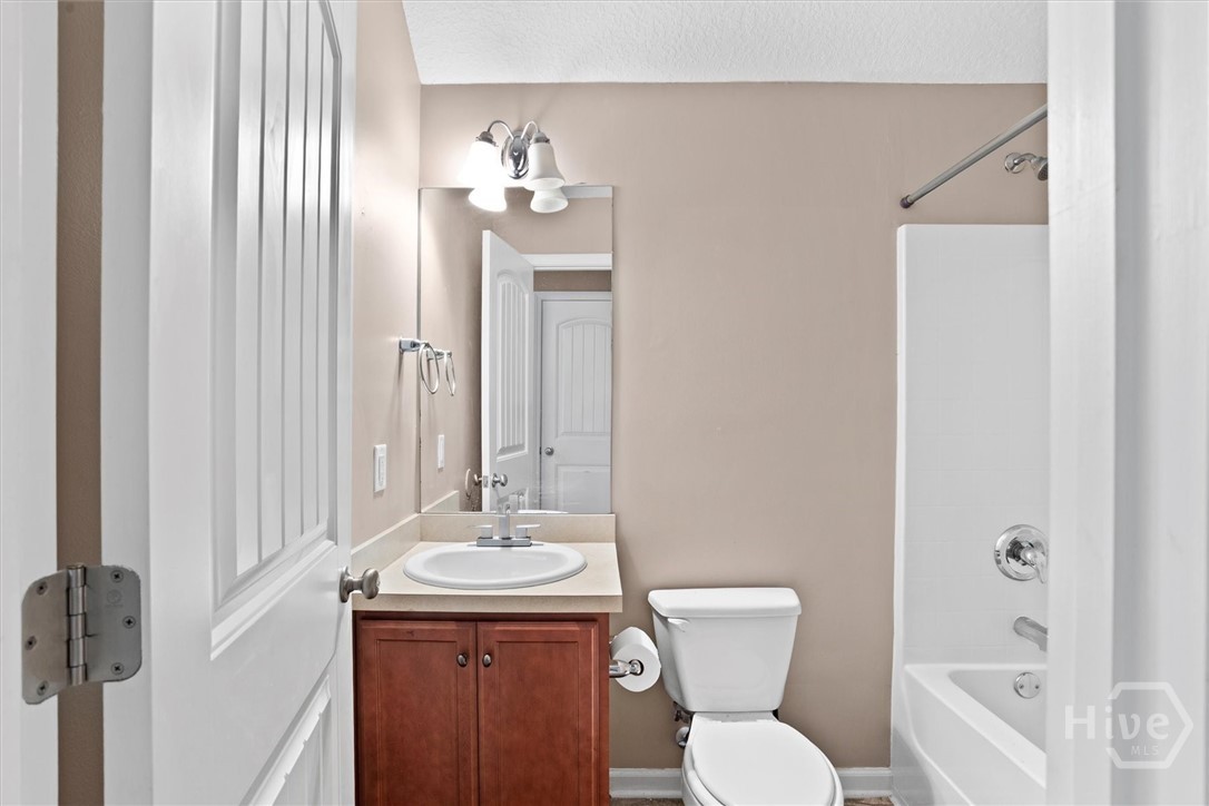 10 Arbors Circle Property Photo 40