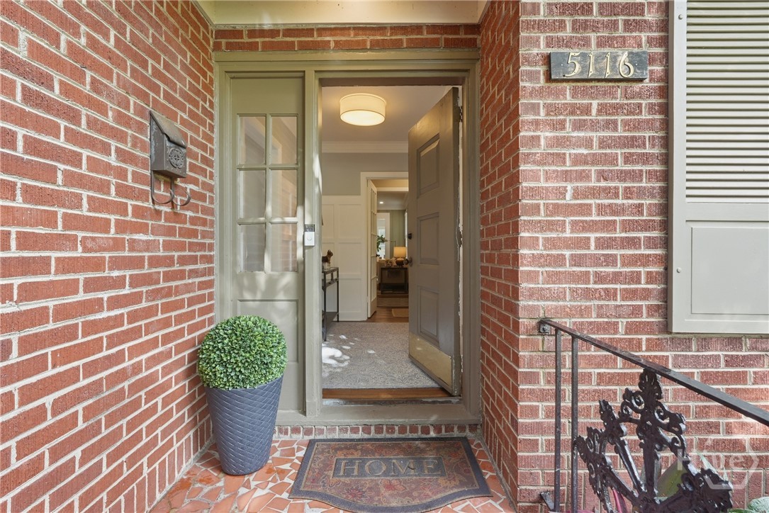 5116 Abercorn Street Property Photo 5