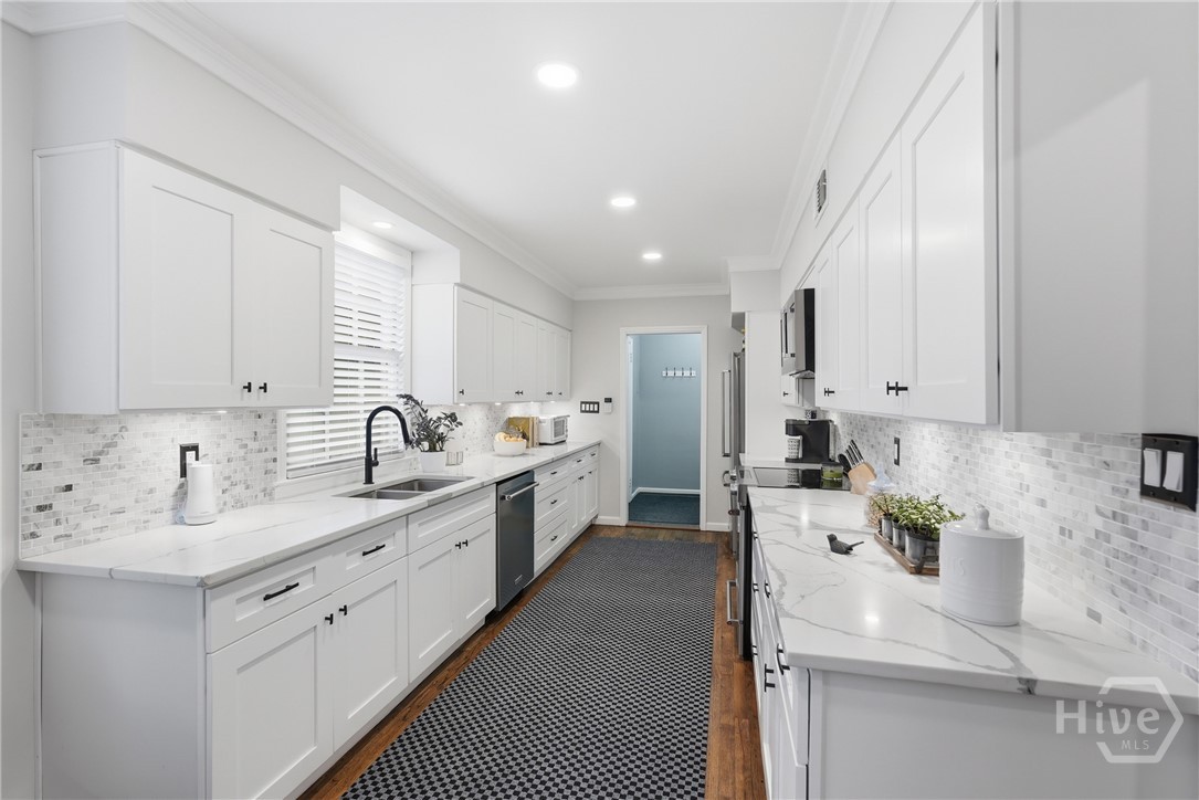 5116 Abercorn Street Property Photo 16
