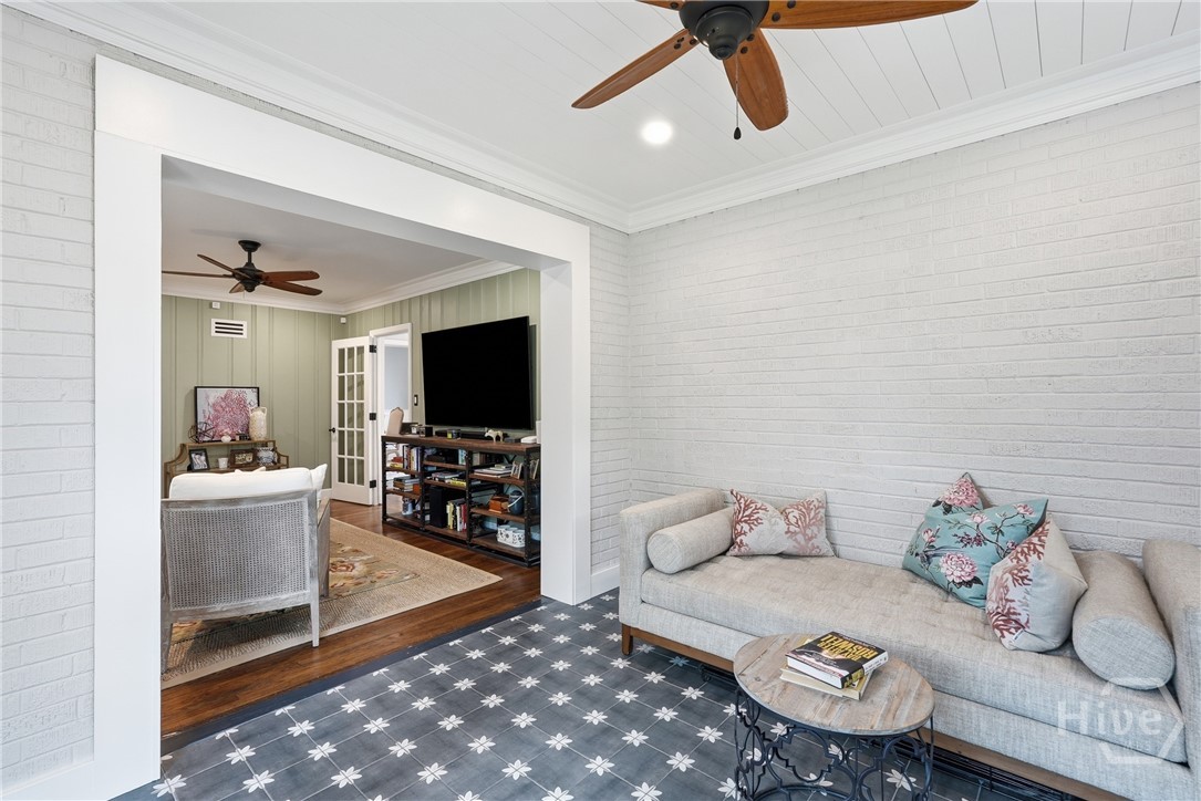 5116 Abercorn Street Property Photo 24