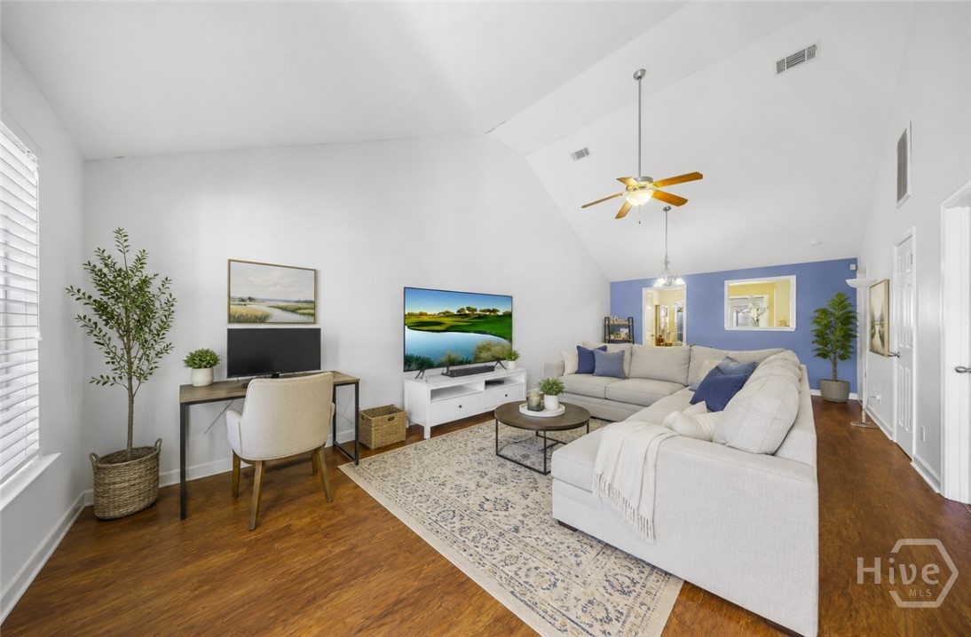 112 Karima Circle Property Photo 3