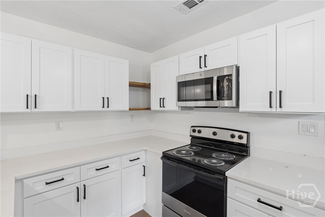 1106 E 53rd Street Property Photo 25