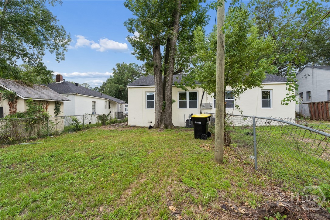 1106 E 53rd Street Property Photo 35