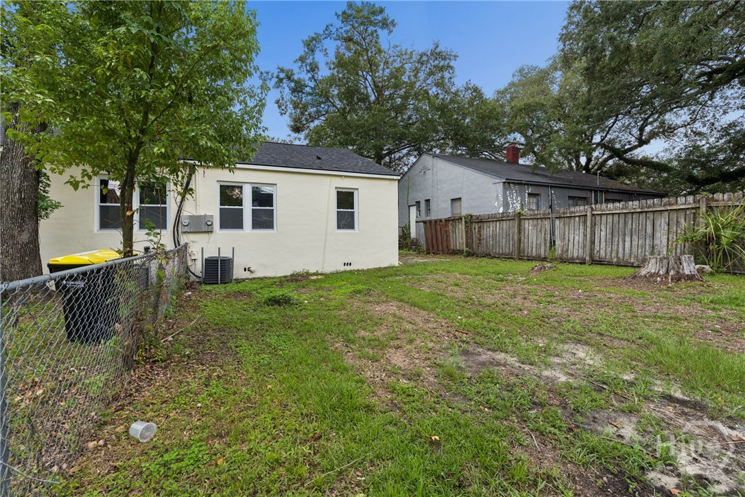1106 E 53rd Street Property Photo 36