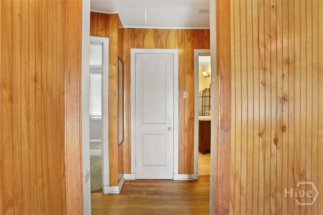 403 Pinehurst Place Property Photo 7