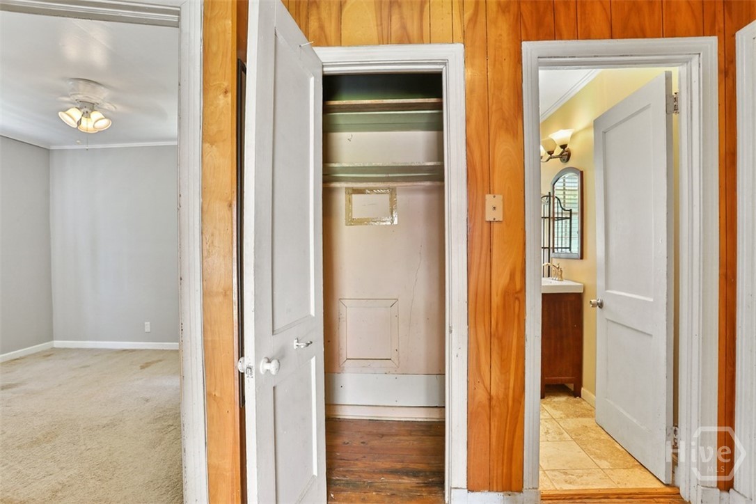 403 Pinehurst Place Property Photo 15