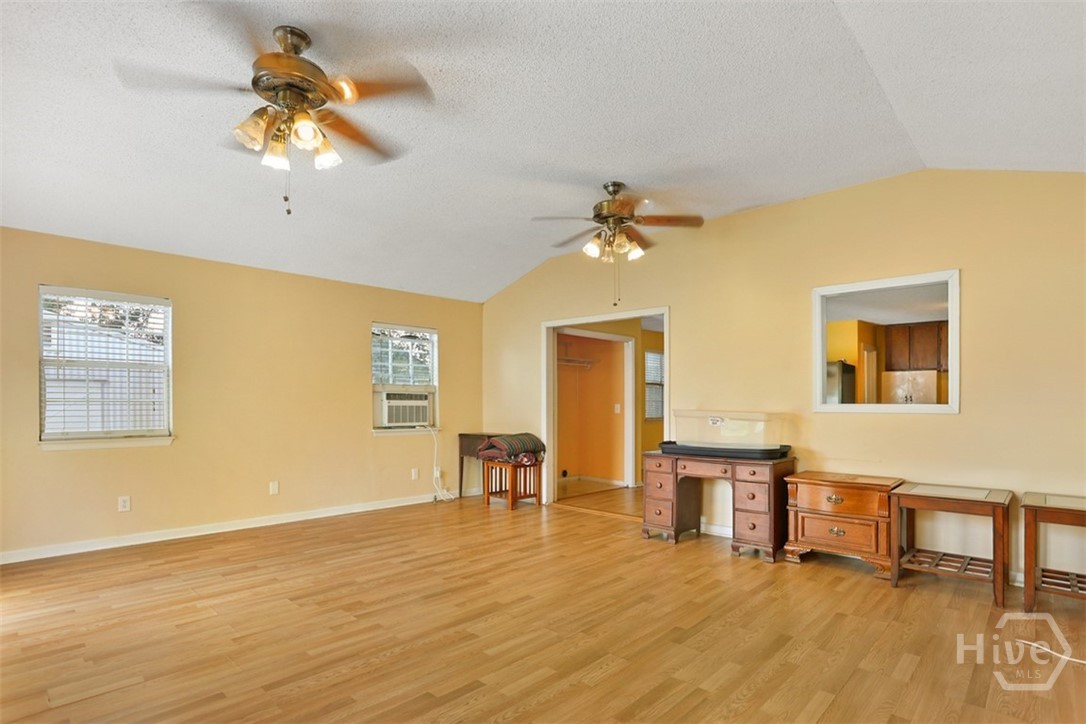 403 Pinehurst Place Property Photo 23