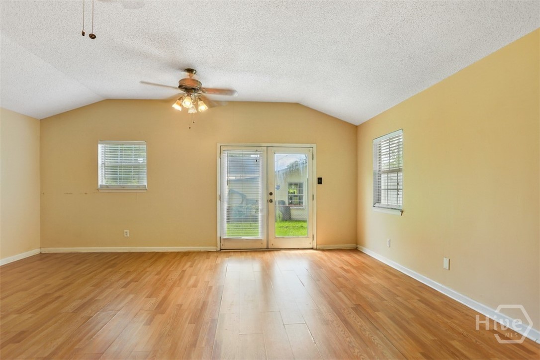 403 Pinehurst Place Property Photo 24