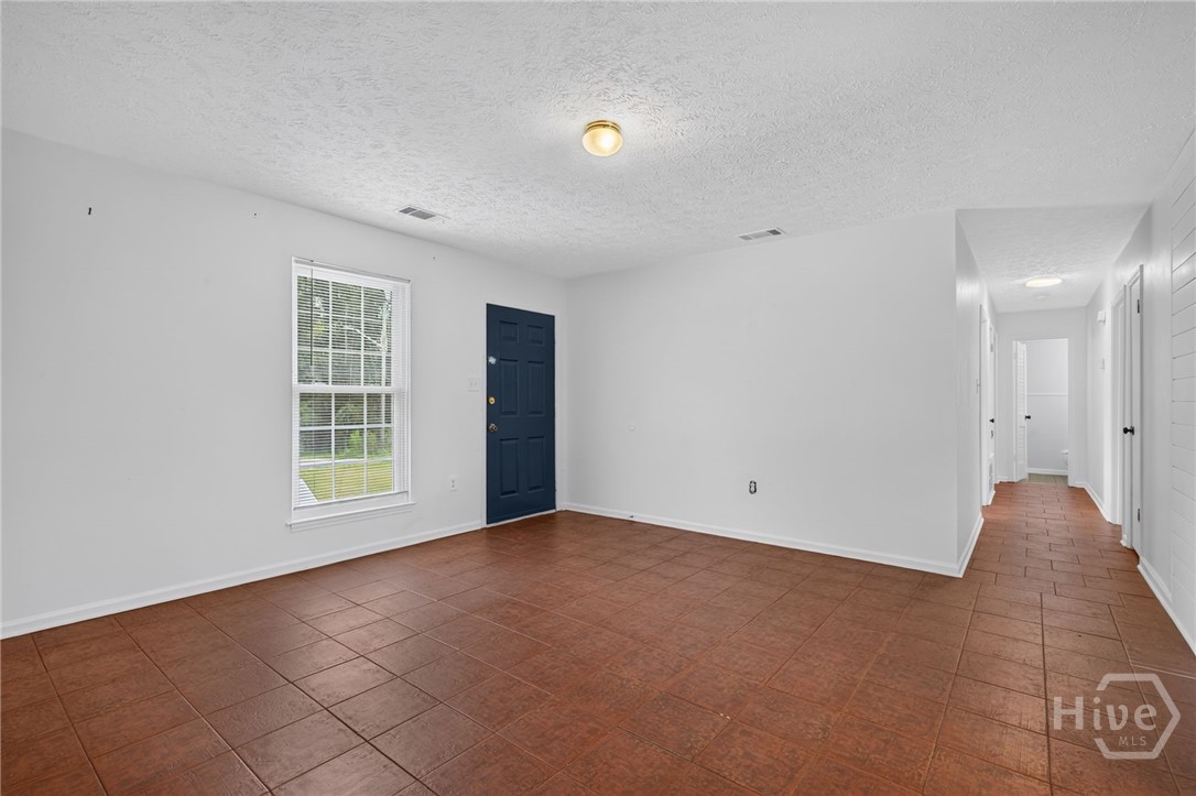114 Fox Street Property Photo 9