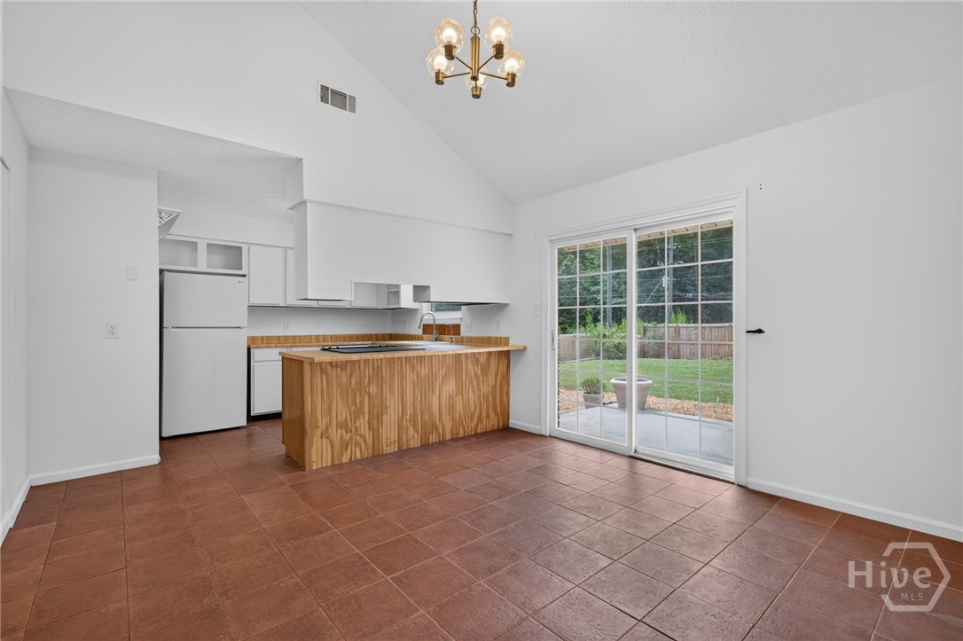 114 Fox Street Property Photo 14
