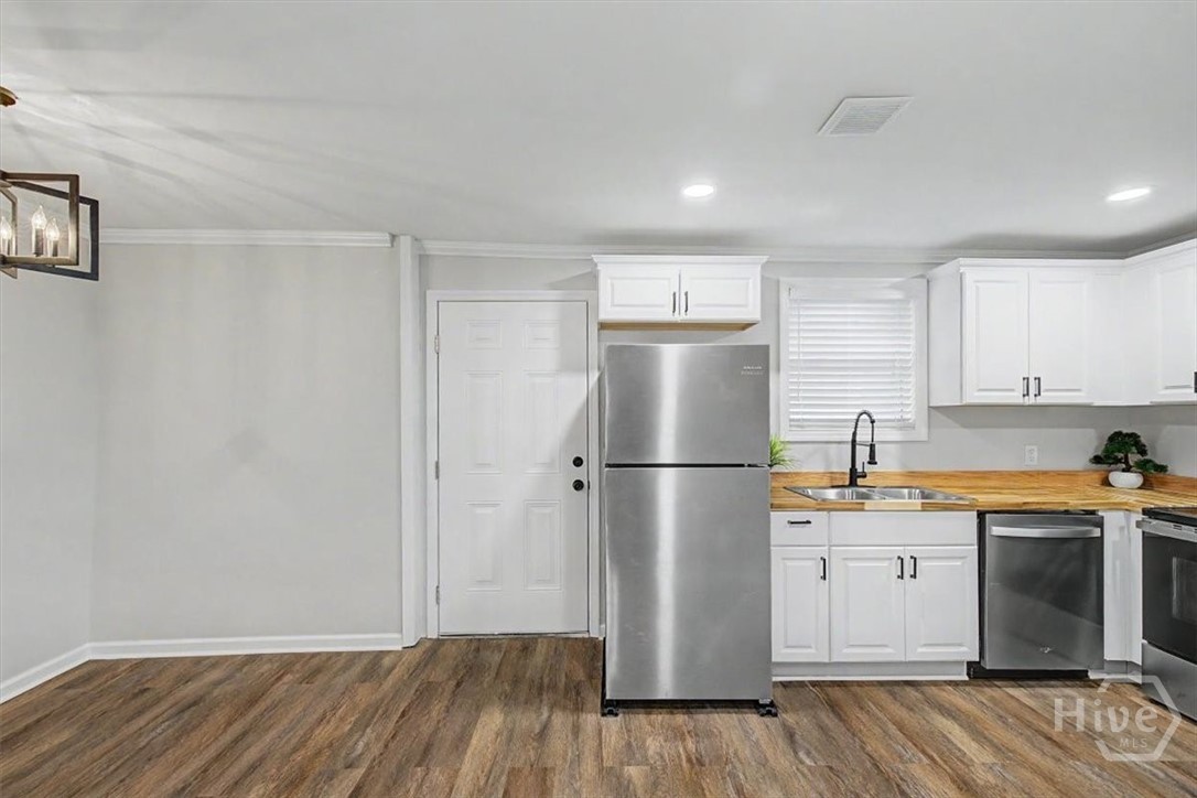 232 Sugden Street Property Photo 15