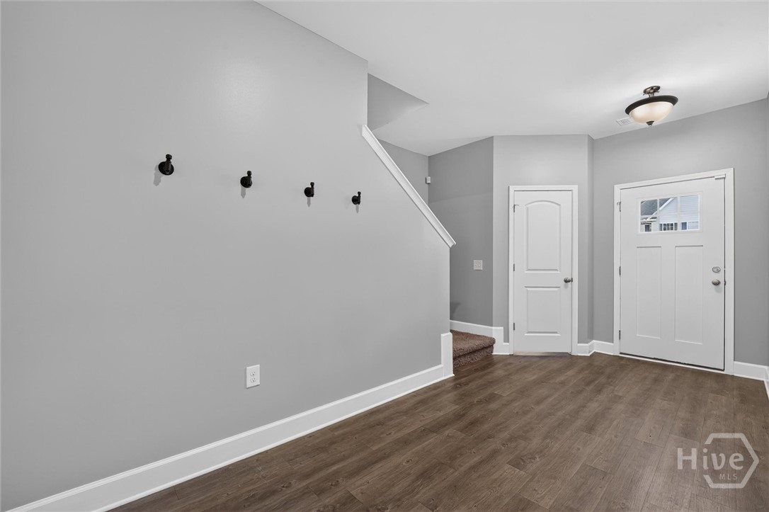 130 Clover Pointe Circle Property Photo 6
