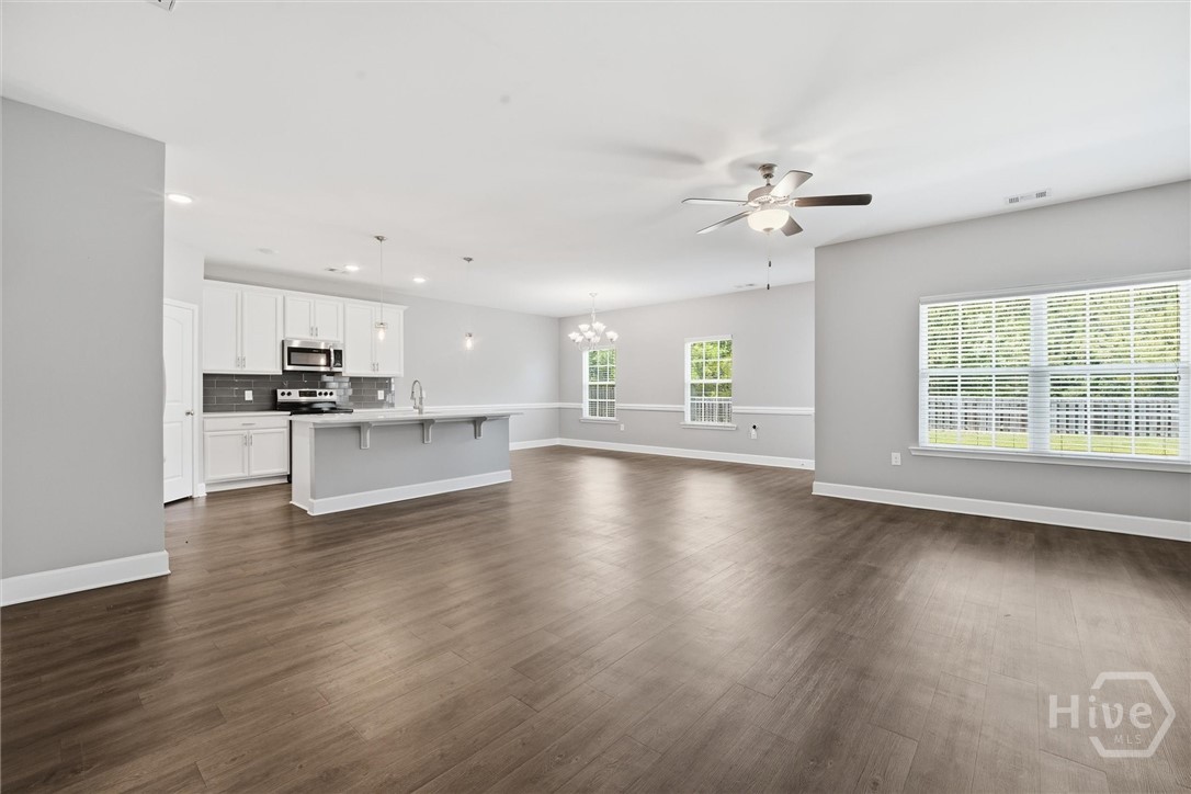 130 Clover Pointe Circle Property Photo 8