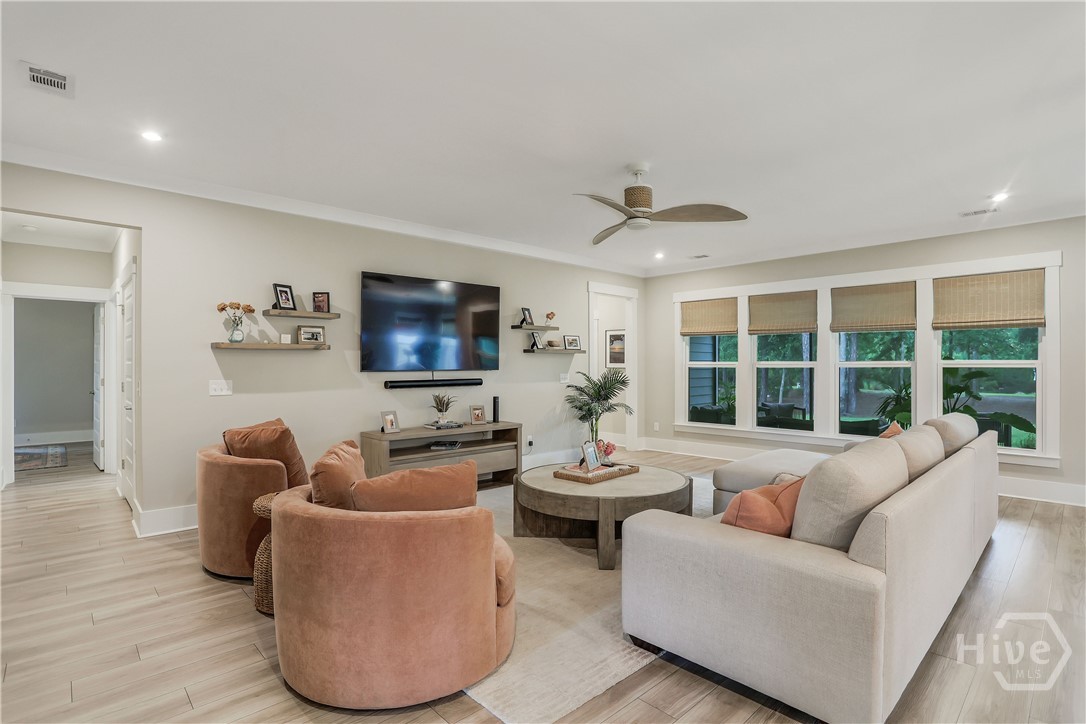 458 Mandeville Drive Property Photo 16