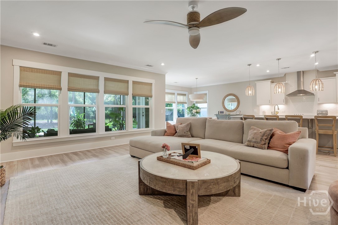 458 Mandeville Drive Property Photo 18