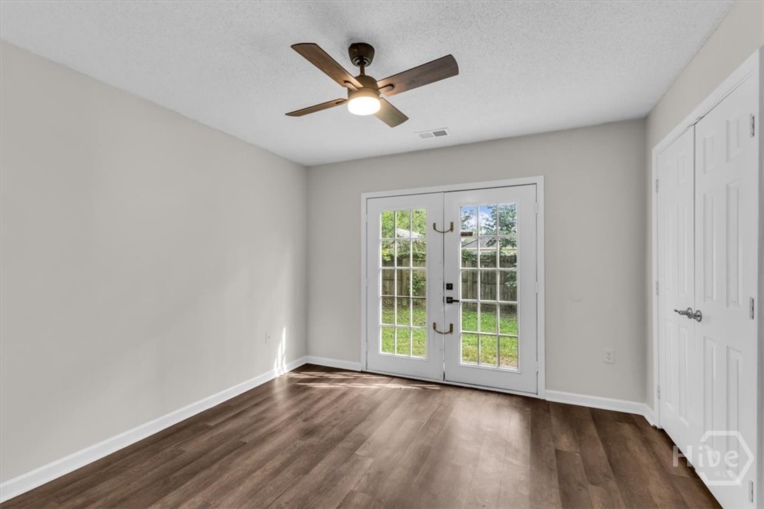 1113 E 59th Street Property Photo 26