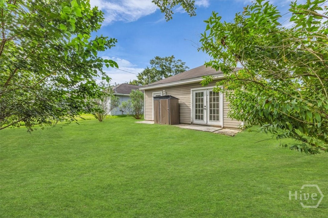 1113 E 59th Street Property Photo 28