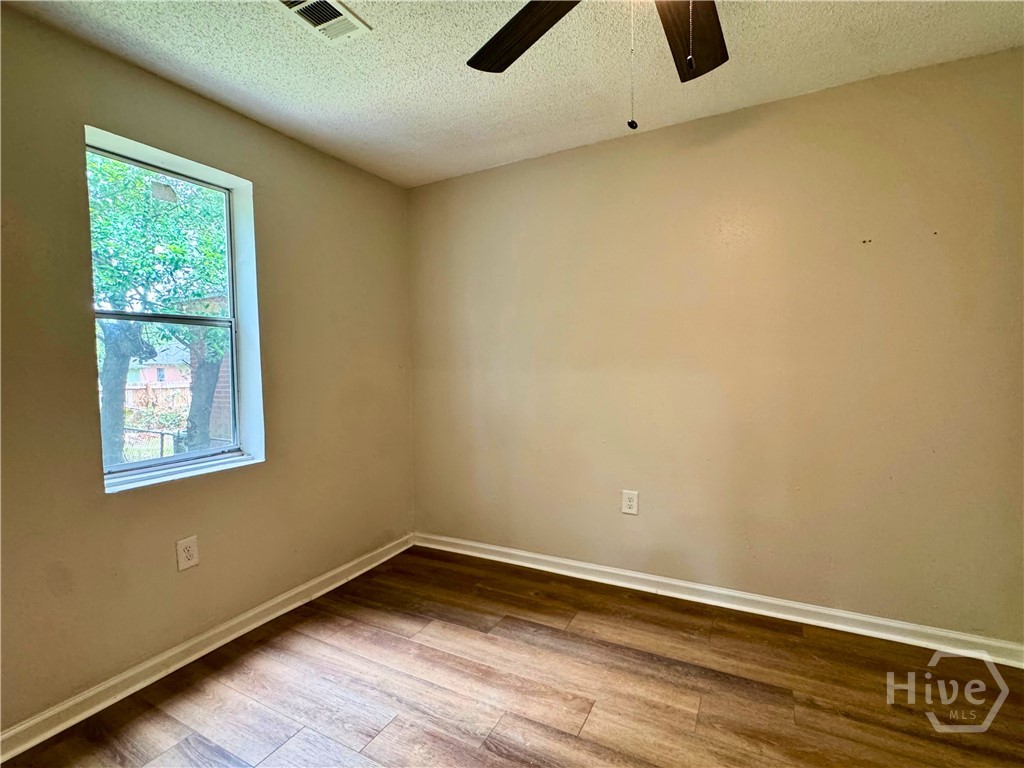 2032 Eppinger Street Property Photo 14
