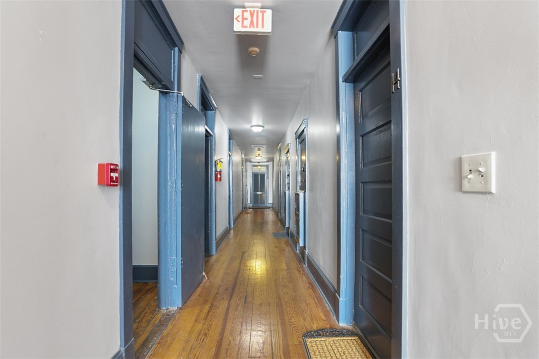 210 E State Street 16 Property Photo 6