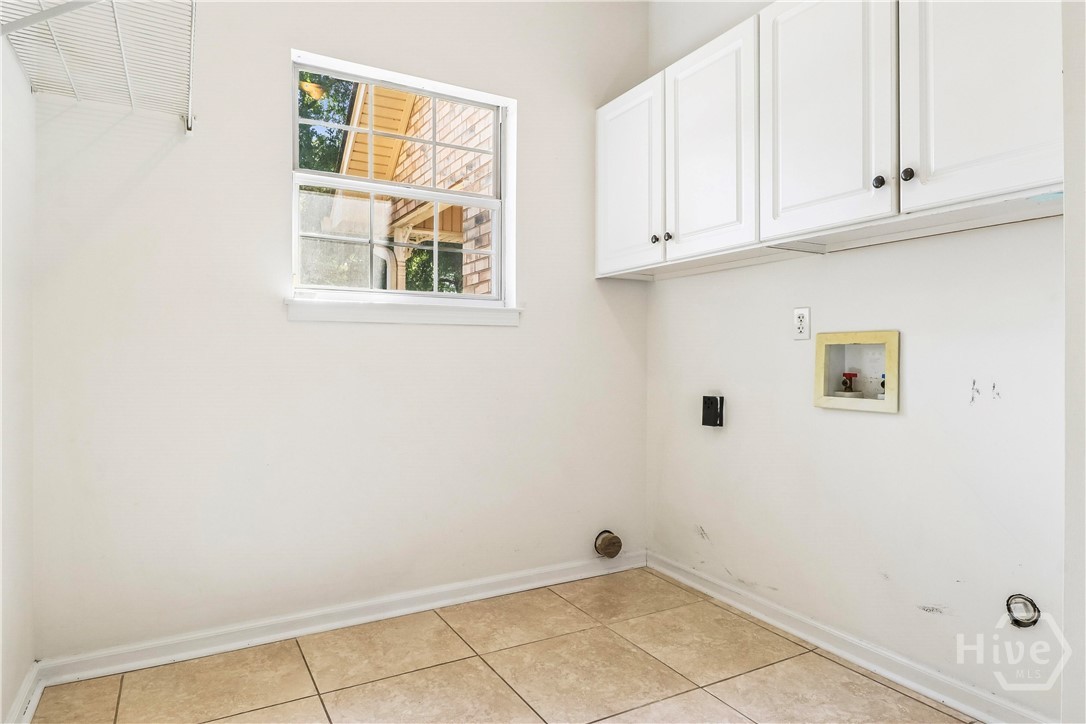 390 Central Avenue Property Photo 23