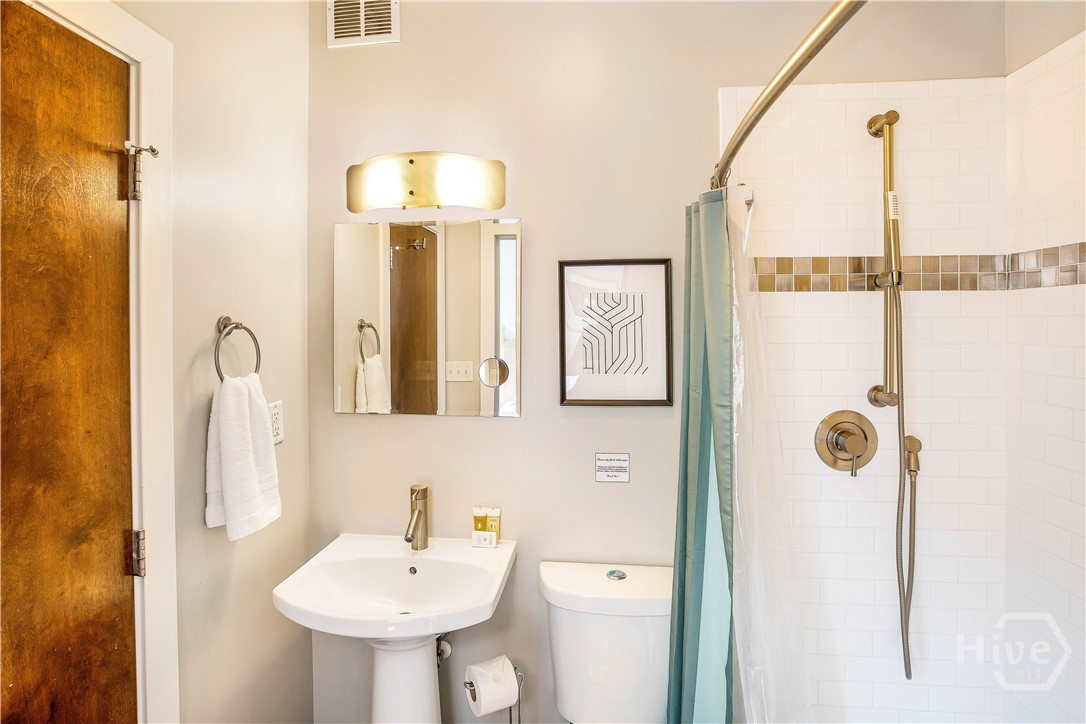 134 Whitaker Street Property Photo 17