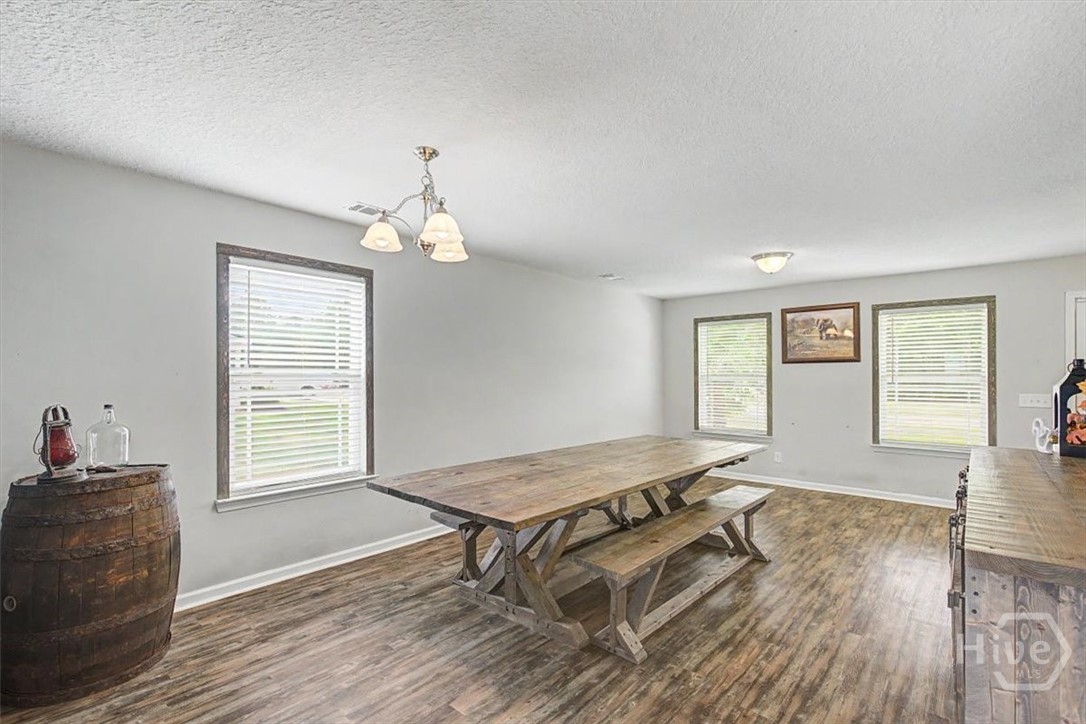 7 Oxbow Drive Nw Property Photo 5